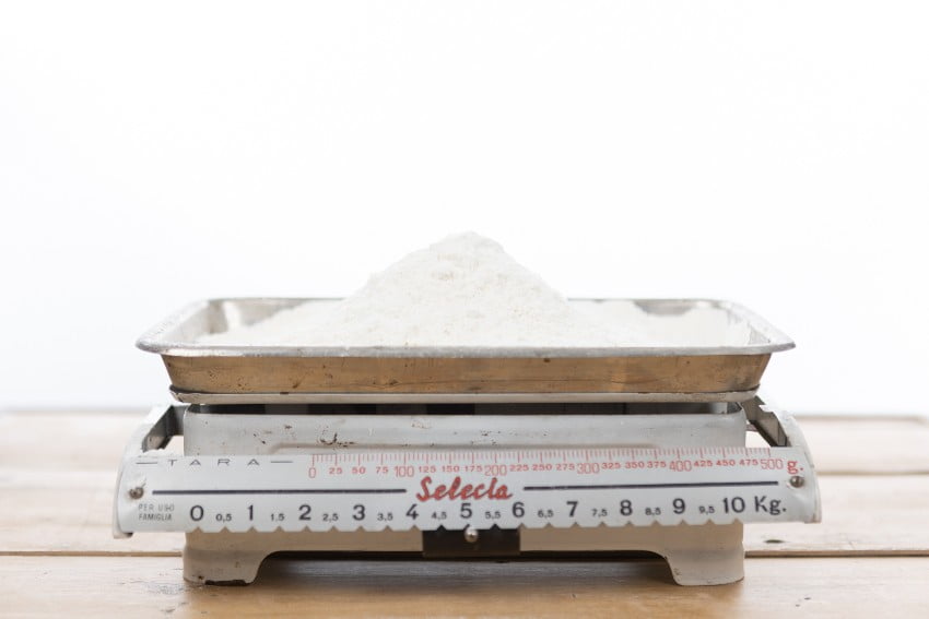 pizzabloem op Italiaanse weegschaal